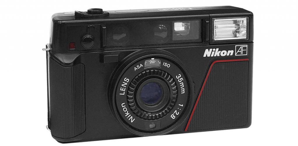 Nikon L35AF was Nikon's first autofocus compact camera.